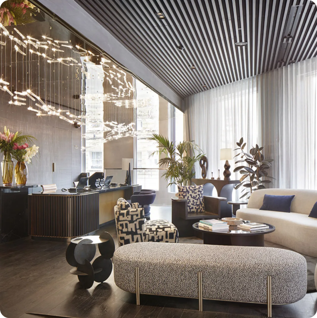 Hotelski lobi i recepcija